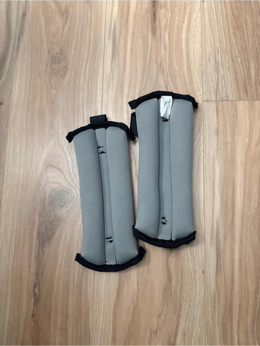 2 Grey neoprene ankle weights